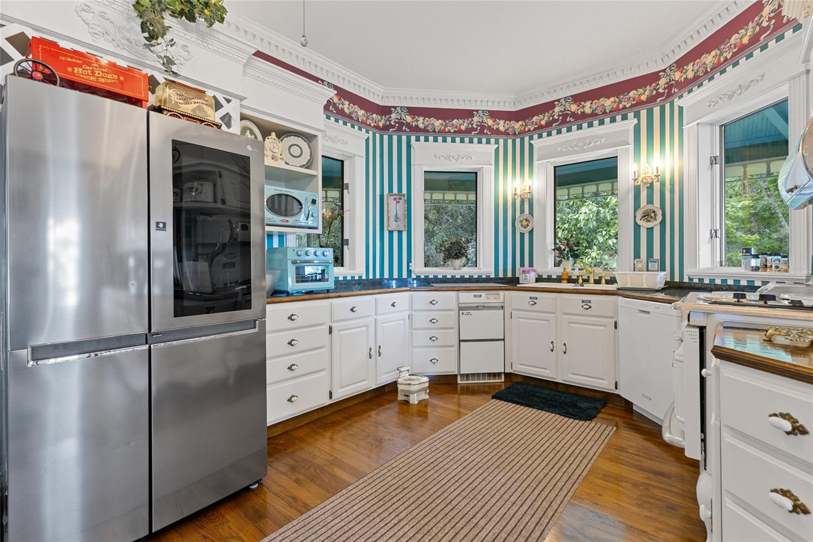 Image 21 of 95 For 6275 Halabrin Road