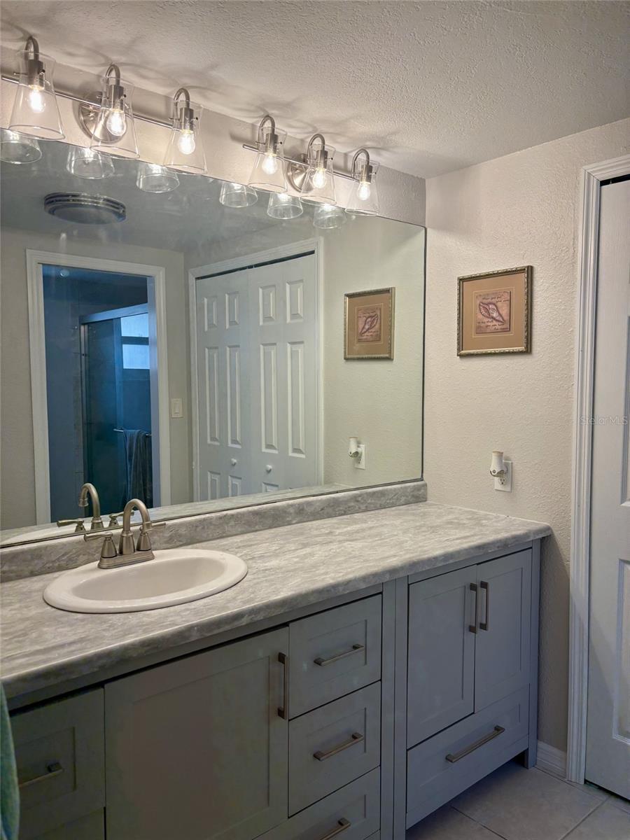 Image 10 of 35 For 4808 Shell Stream Boulevard