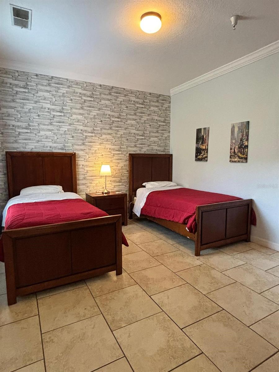 Image 22 of 30 For 8010 Tuscany Way 5105