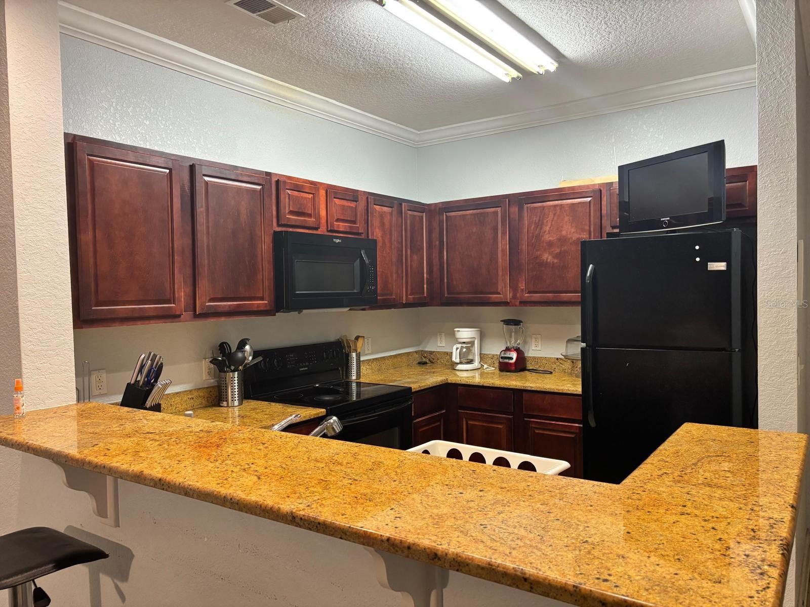 Image 28 of 30 For 8010 Tuscany Way 5105