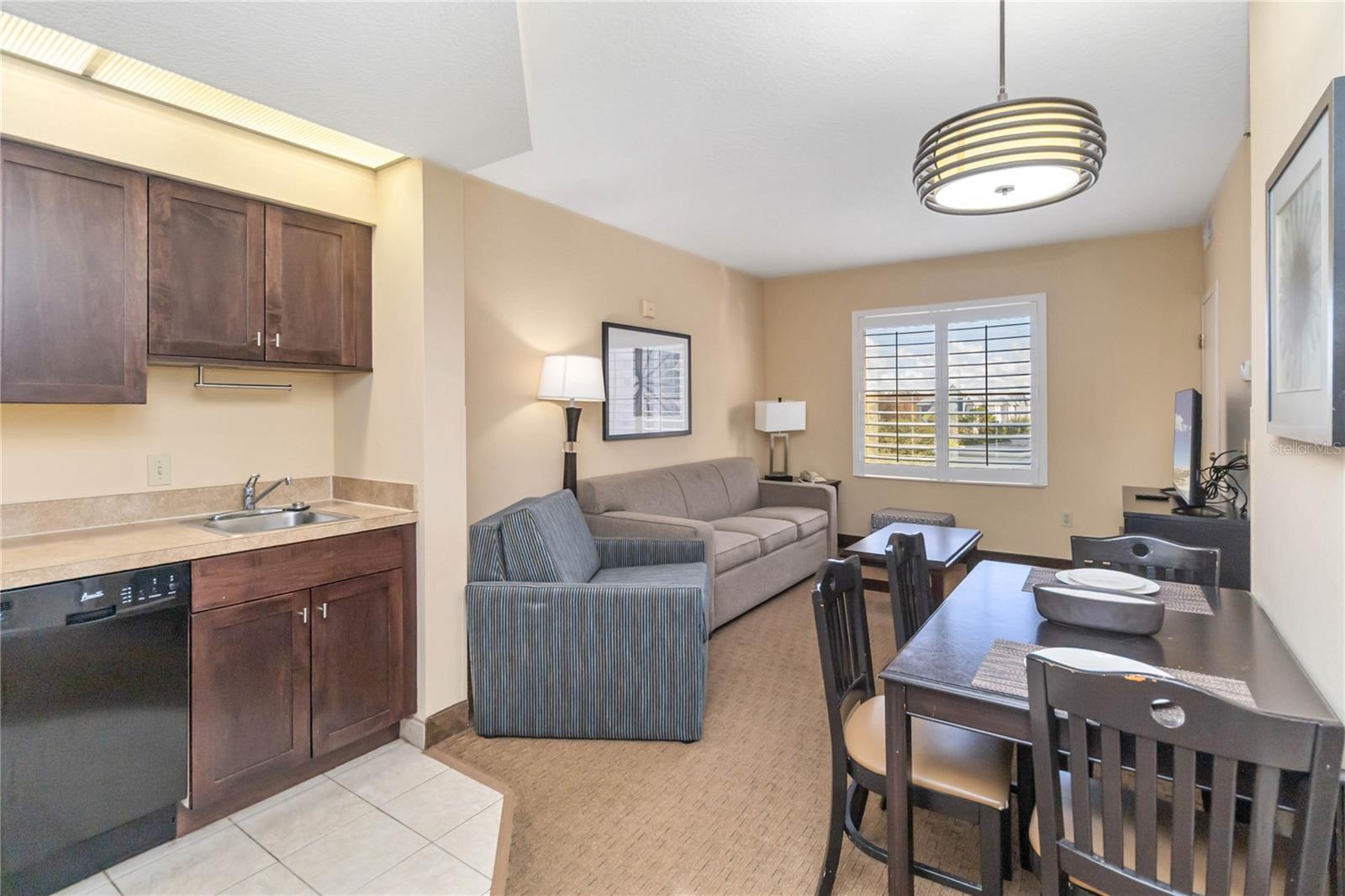 Image 7 of 24 For 7601 Canada Avenue 431