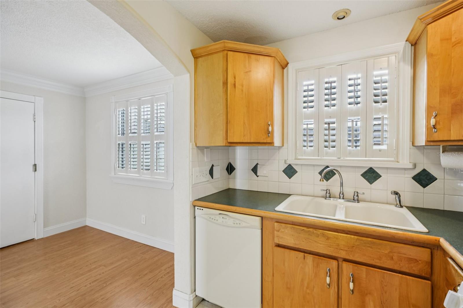 Image 11 of 27 For 1500 Gay Road 21-c