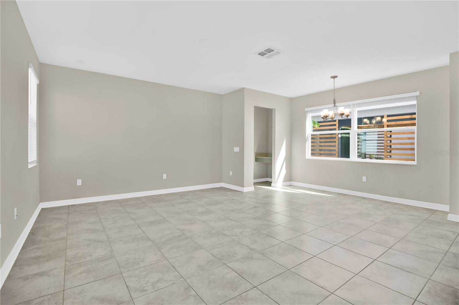 Image 10 of 45 For 11839 Charades Street