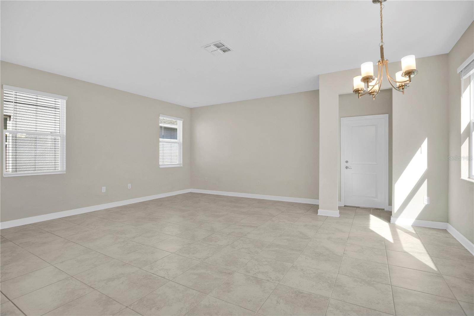 Image 11 of 45 For 11839 Charades Street