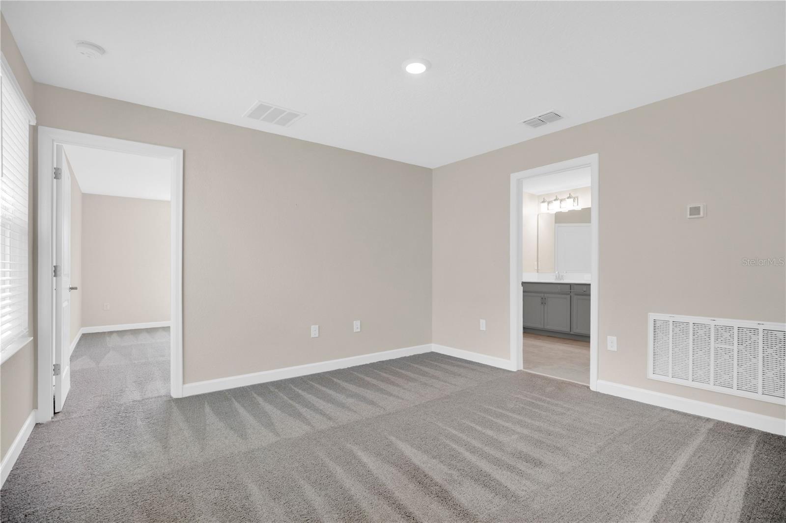 Image 18 of 45 For 11839 Charades Street