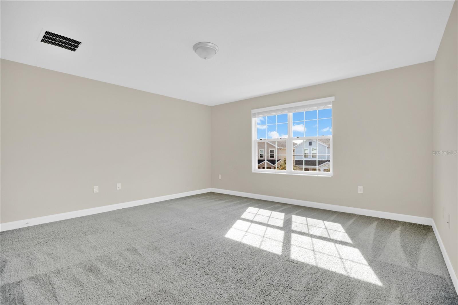 Image 20 of 45 For 11839 Charades Street