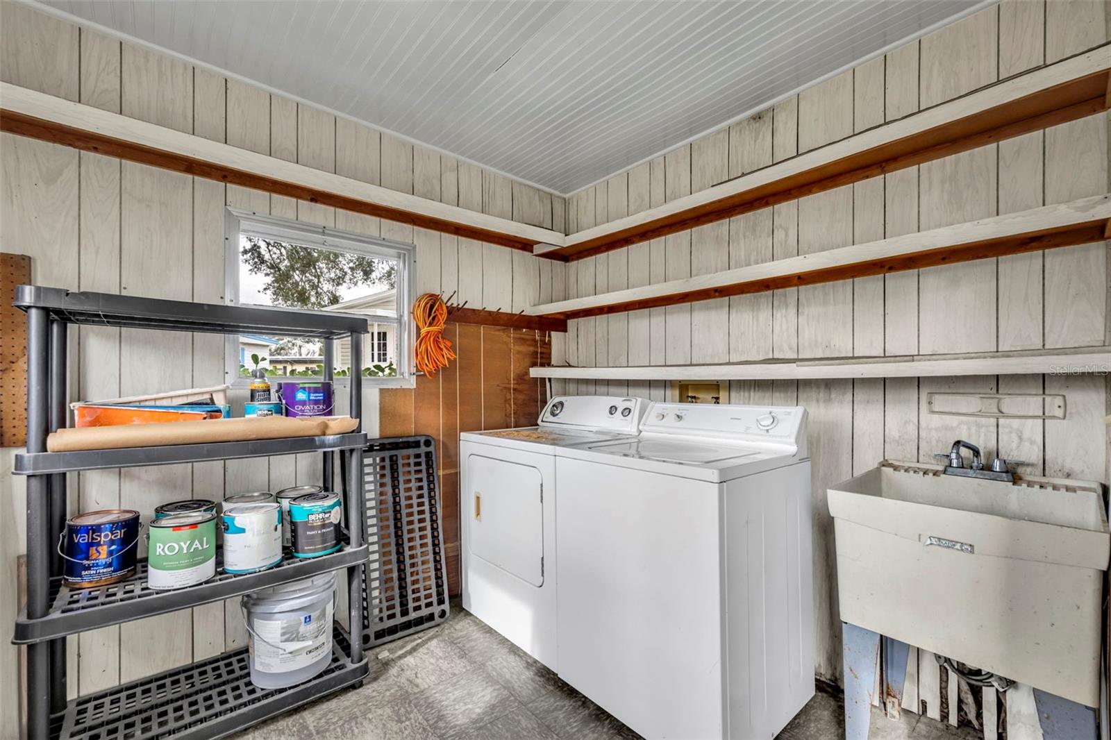 Image 23 of 29 For 3470 Banberry Circle 1786