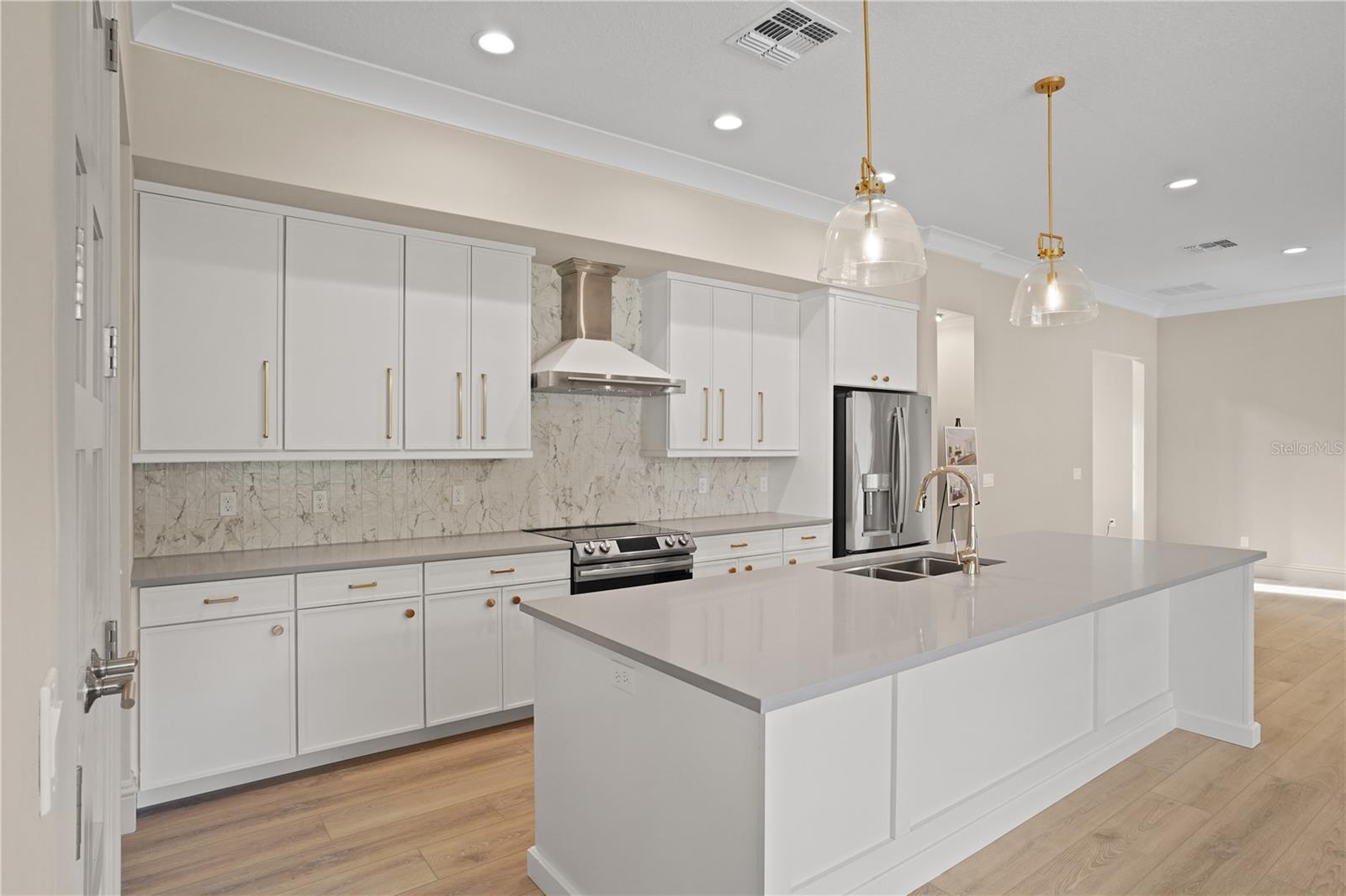 Image 14 of 62 For 539 Sanctuary Golf Place