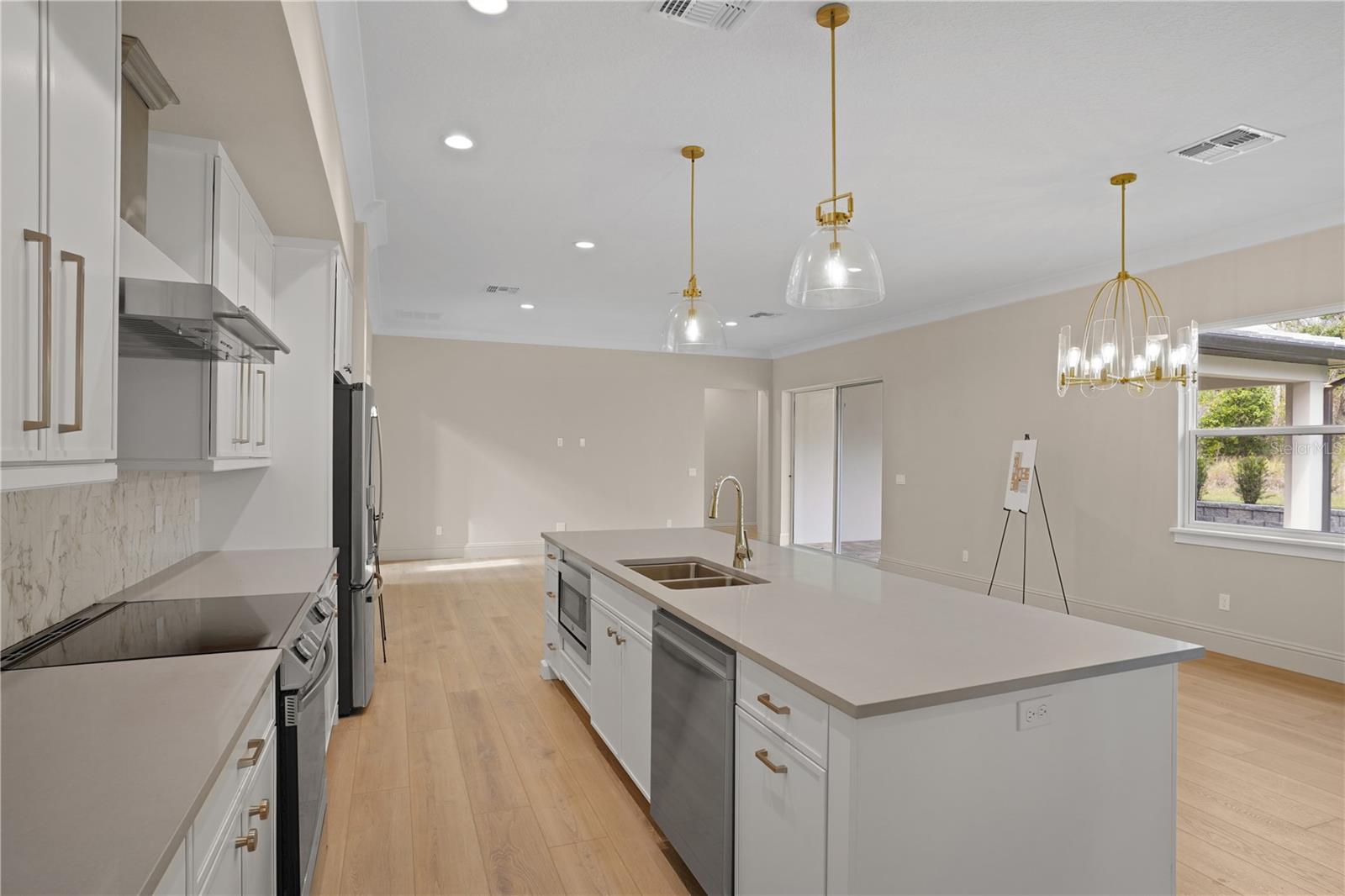 Image 16 of 62 For 539 Sanctuary Golf Place