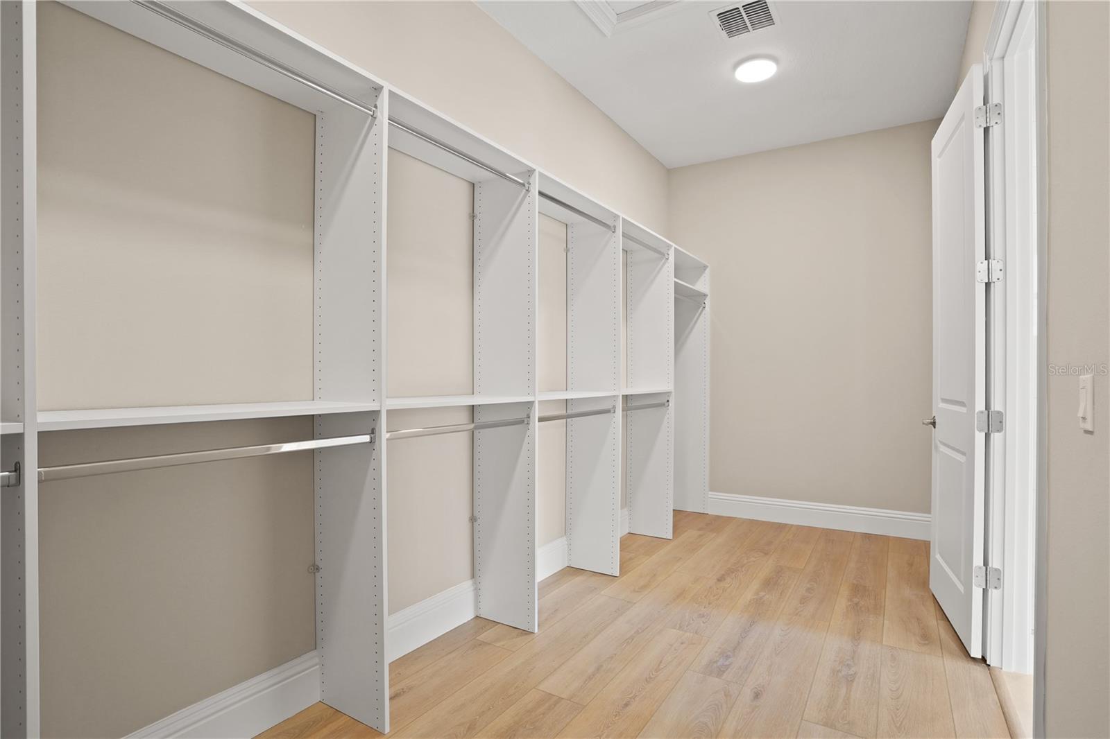 Image 28 of 62 For 539 Sanctuary Golf Place