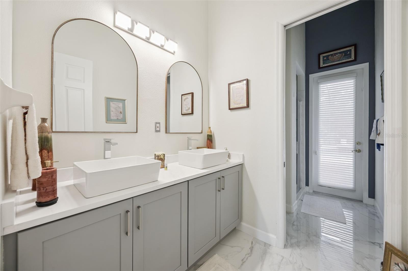 Image 40 of 72 For 8742 Southern Breeze Drive