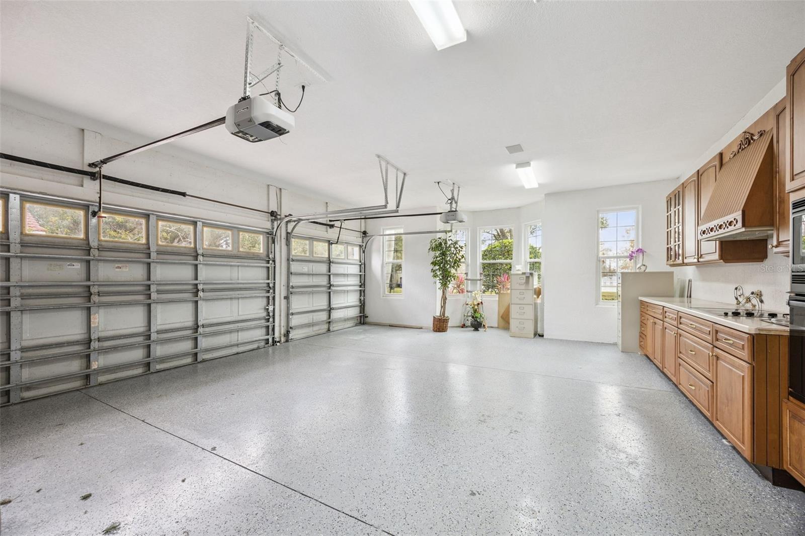 Image 49 of 72 For 8742 Southern Breeze Drive