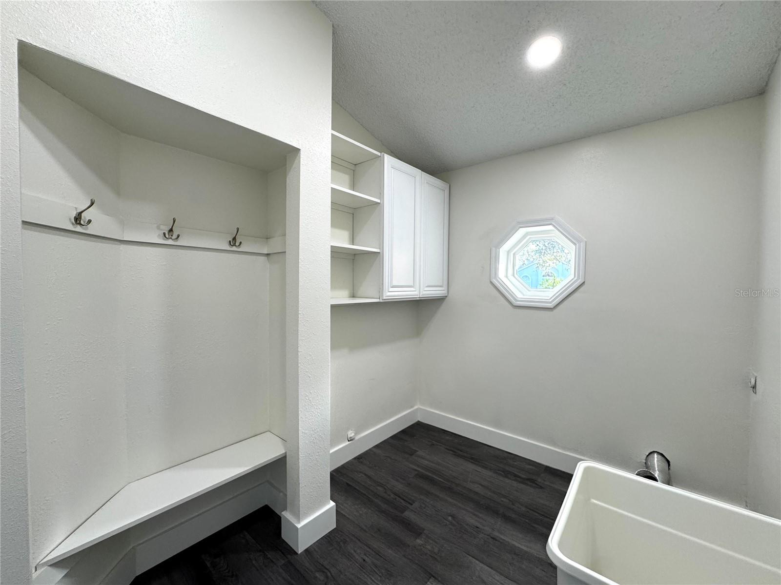 Image 19 of 43 For 9943 Bay Vista Estates Boulevard