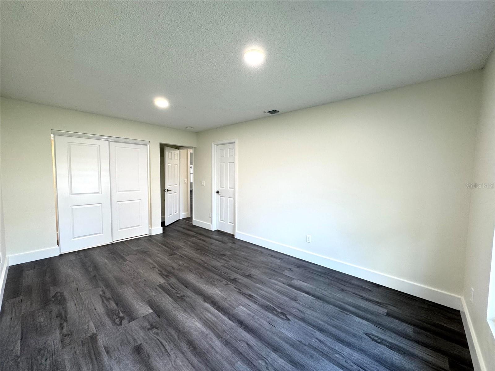 Image 30 of 43 For 9943 Bay Vista Estates Boulevard