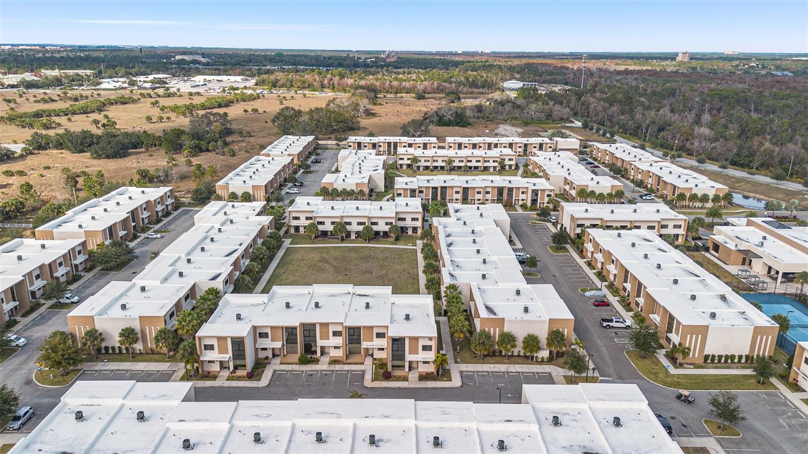 Image 10 of 49 For 7457 Bleecker Lane