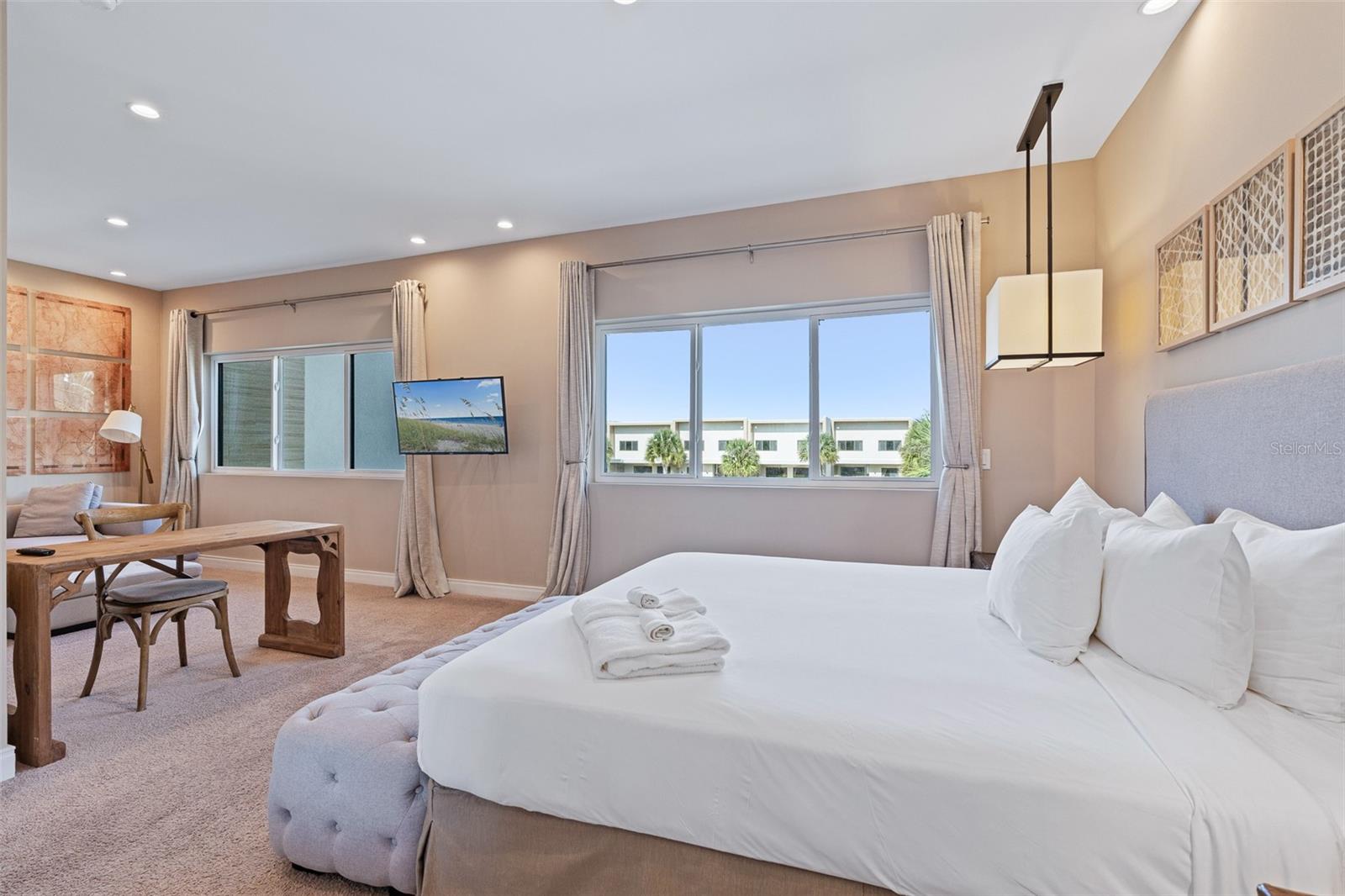 Image 24 of 49 For 7457 Bleecker Lane