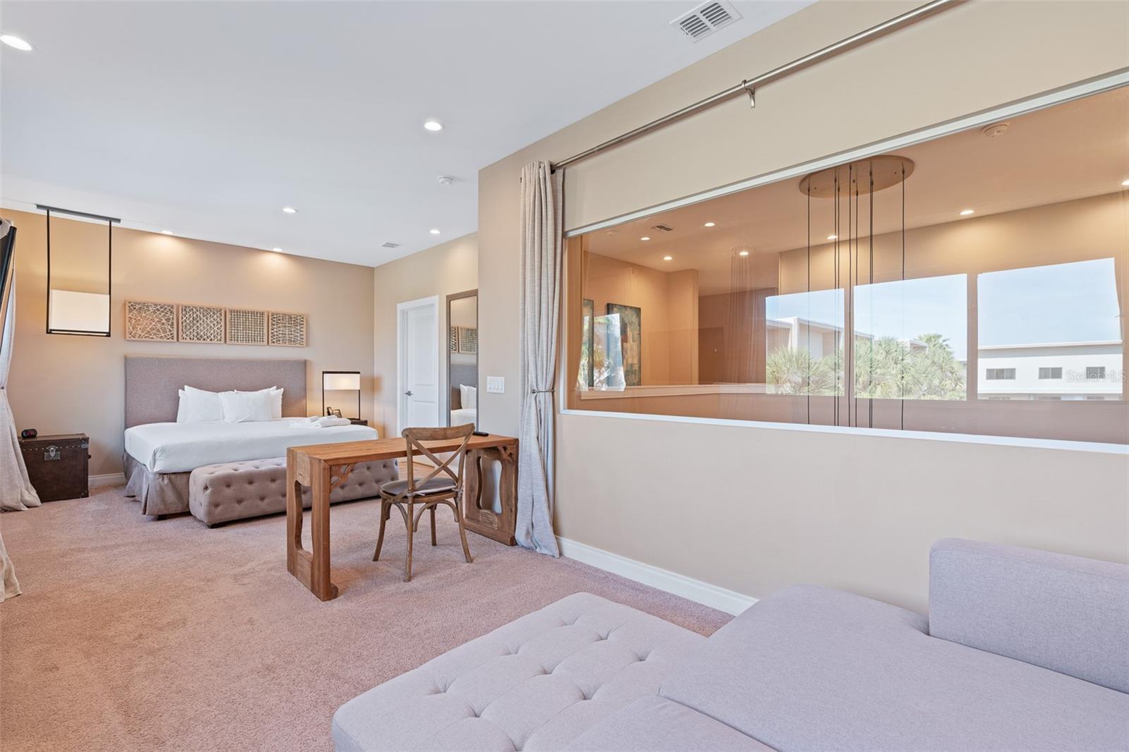 Image 27 of 49 For 7457 Bleecker Lane