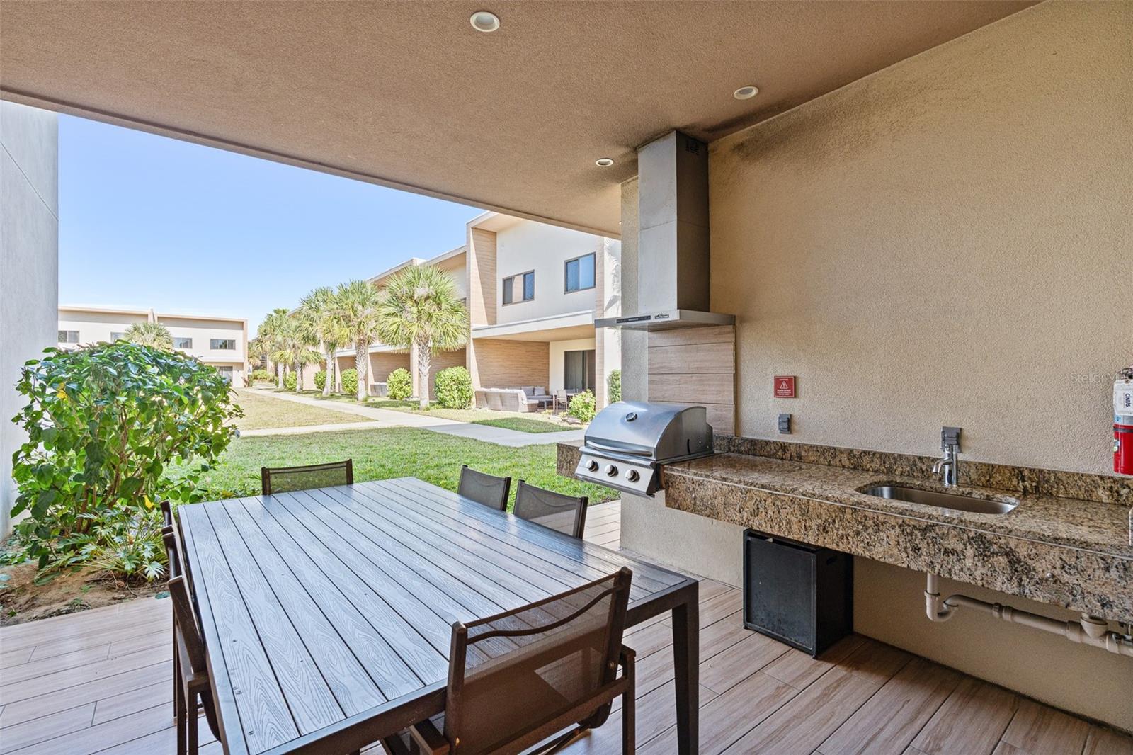 Image 38 of 49 For 7457 Bleecker Lane