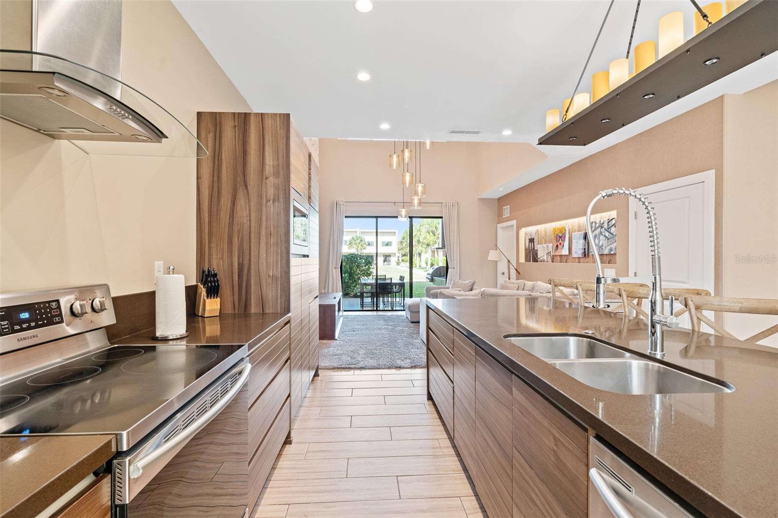 Image 47 of 49 For 7457 Bleecker Lane