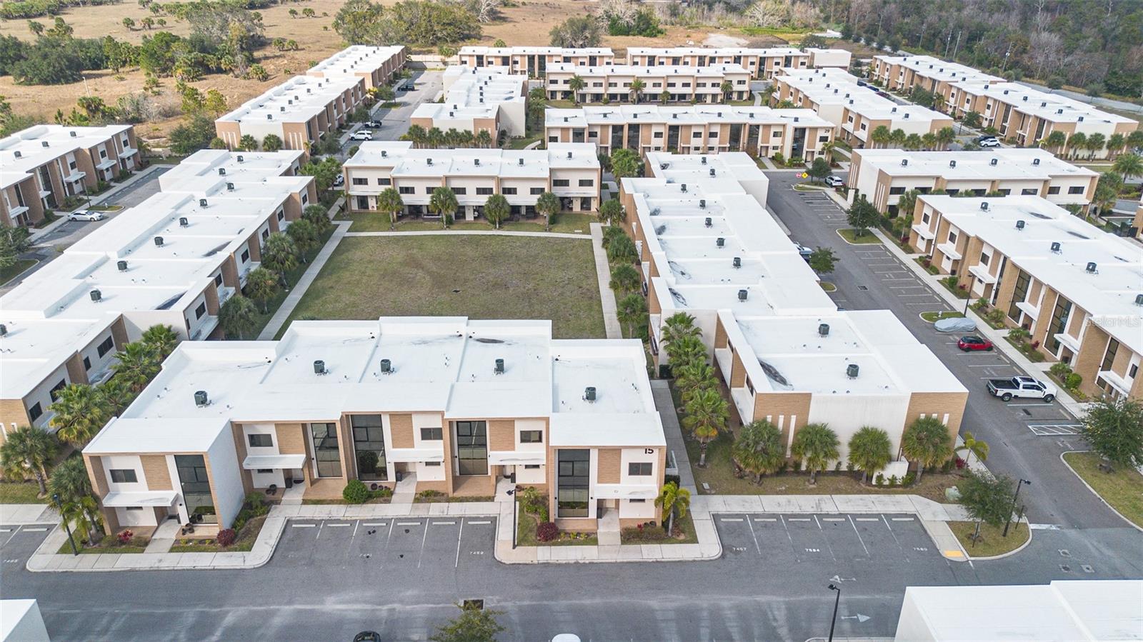 Image 7 of 49 For 7457 Bleecker Lane