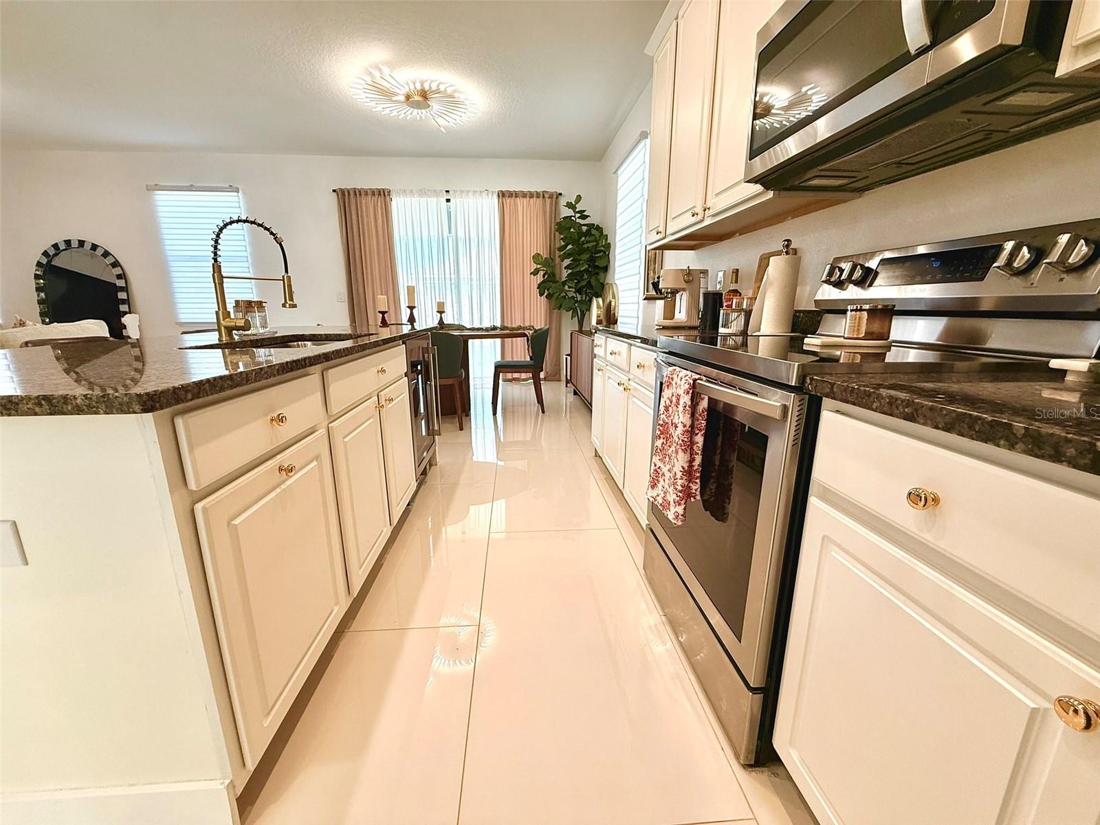 Image 15 of 43 For 2551 Avian Loop