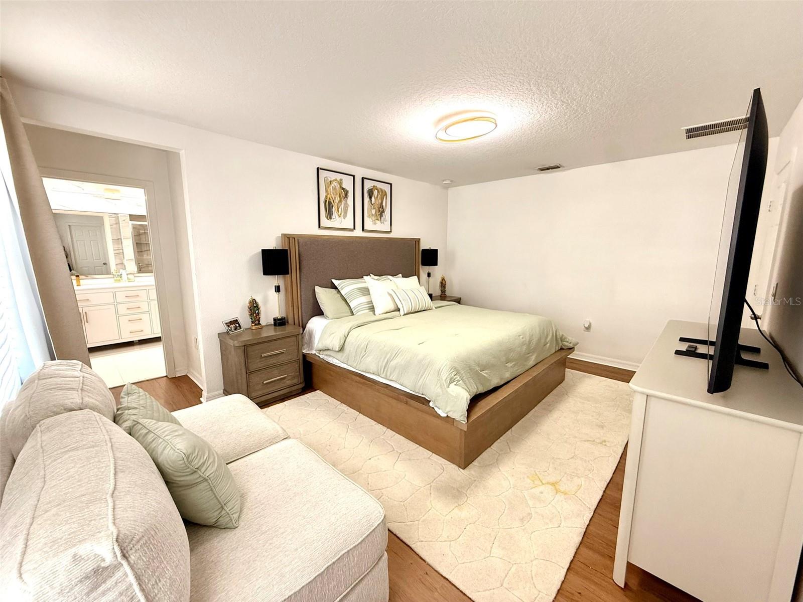 Image 20 of 43 For 2551 Avian Loop