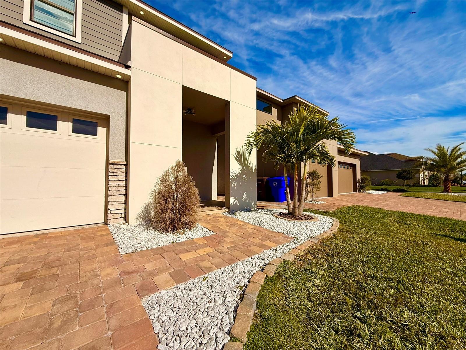 Image 41 of 43 For 2551 Avian Loop