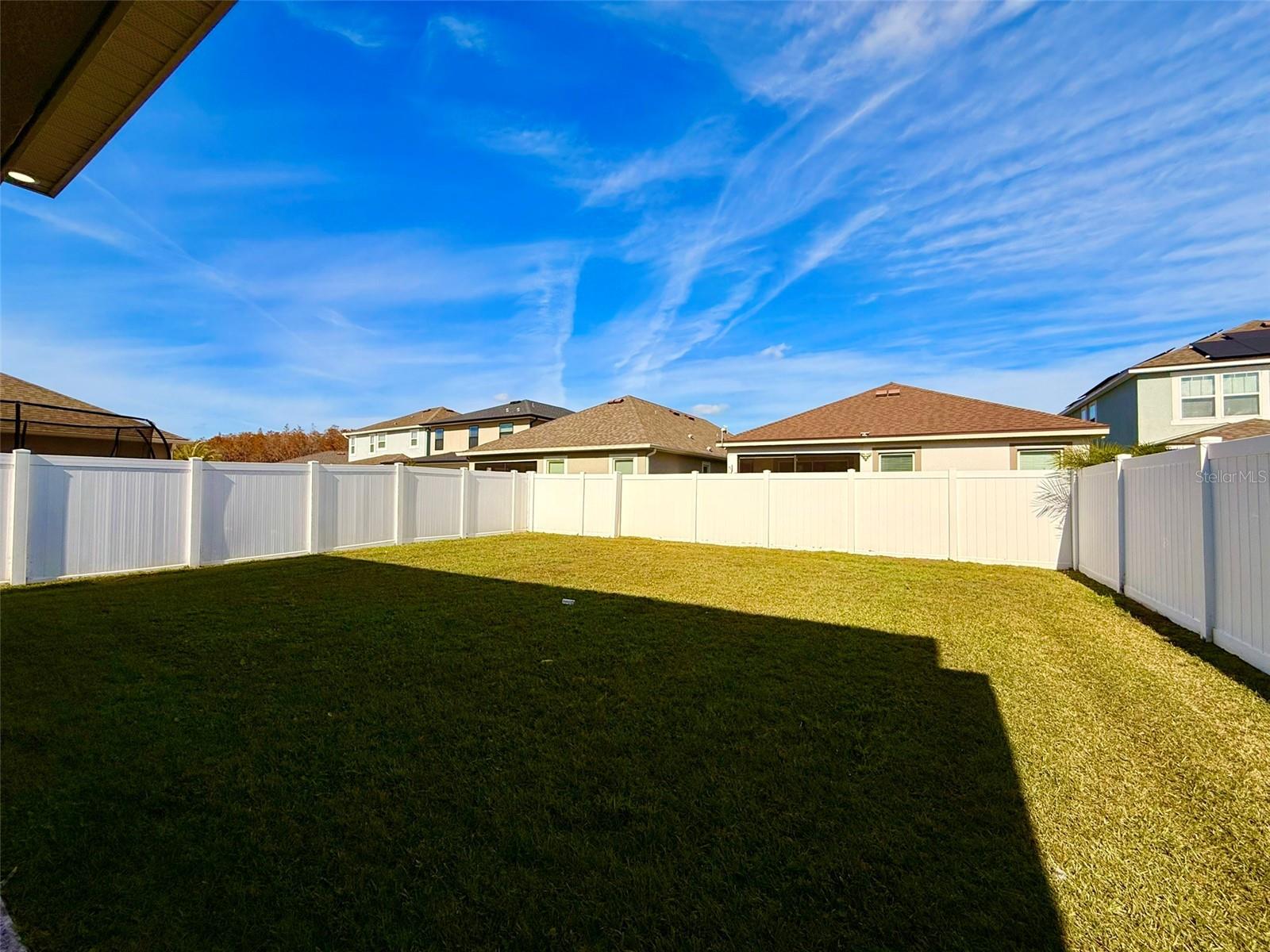 Image 42 of 43 For 2551 Avian Loop