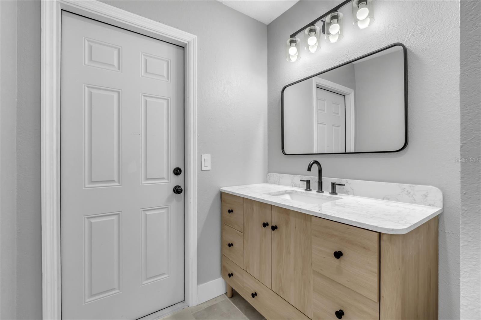 Image 12 of 30 For 2501 India Boulevard