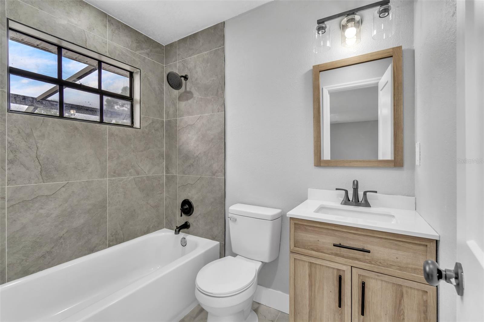 Image 16 of 30 For 2501 India Boulevard