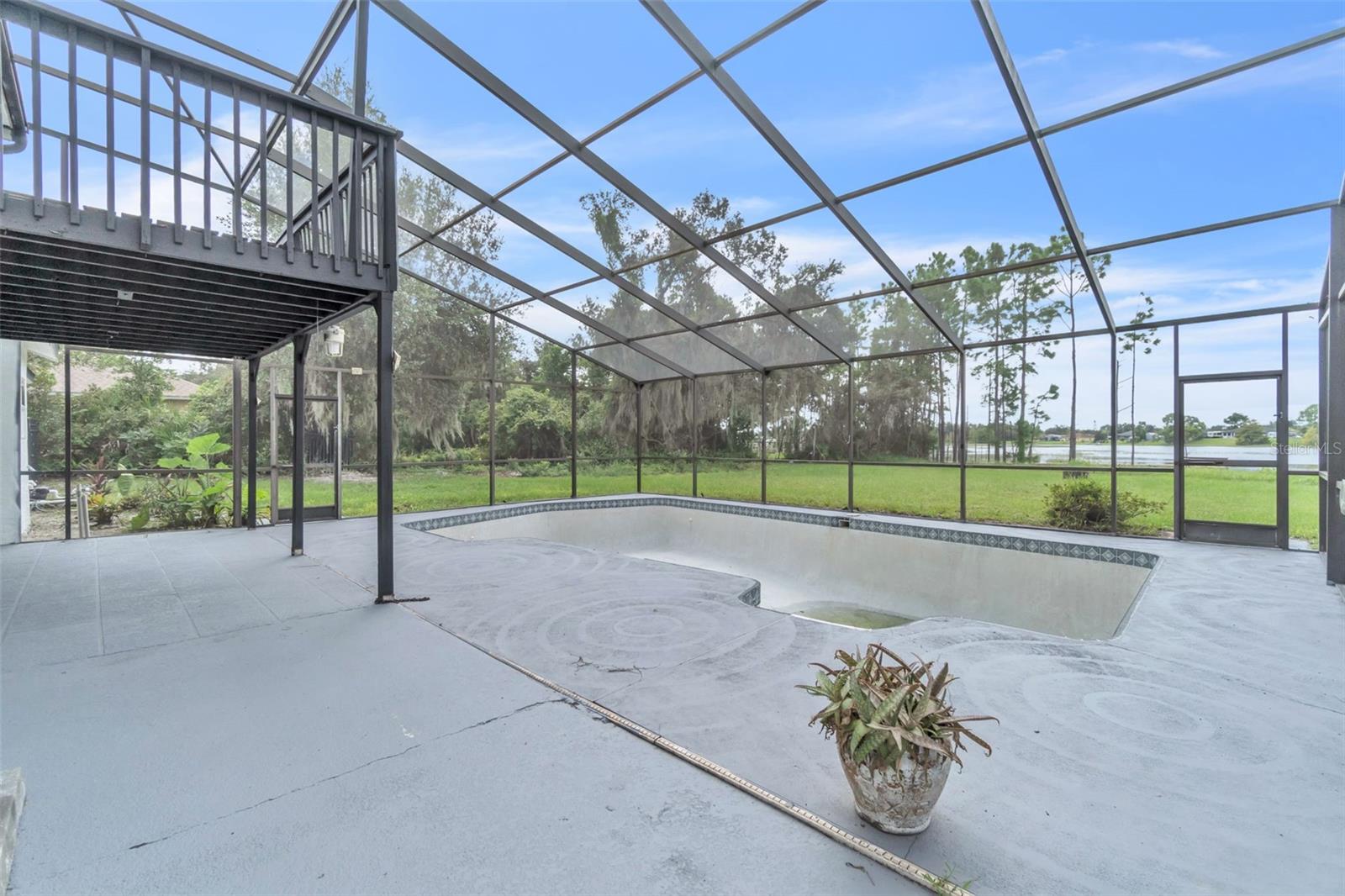 Image 23 of 30 For 2501 India Boulevard