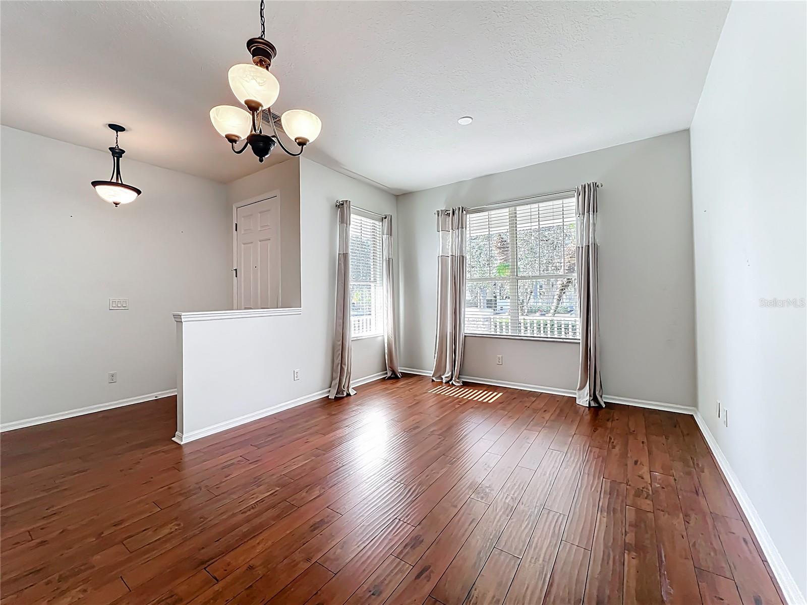 Image 10 of 82 For 4420 Cleary Way