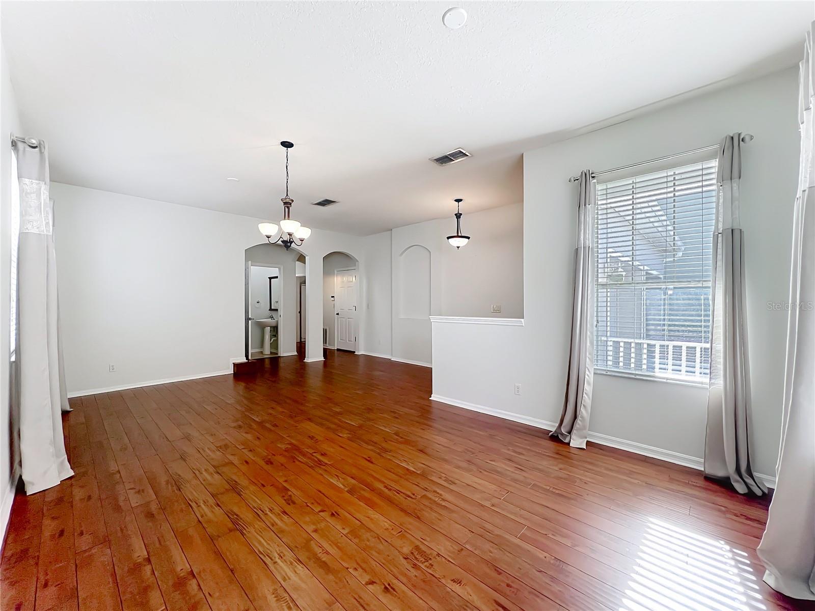 Image 11 of 82 For 4420 Cleary Way