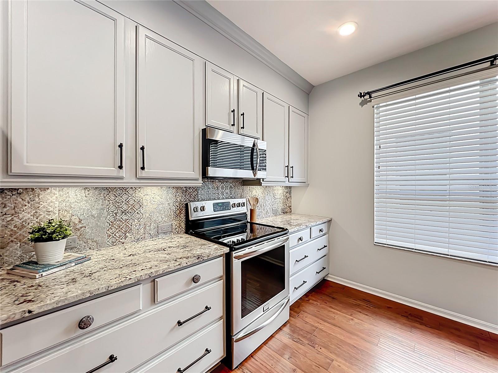 Image 14 of 82 For 4420 Cleary Way