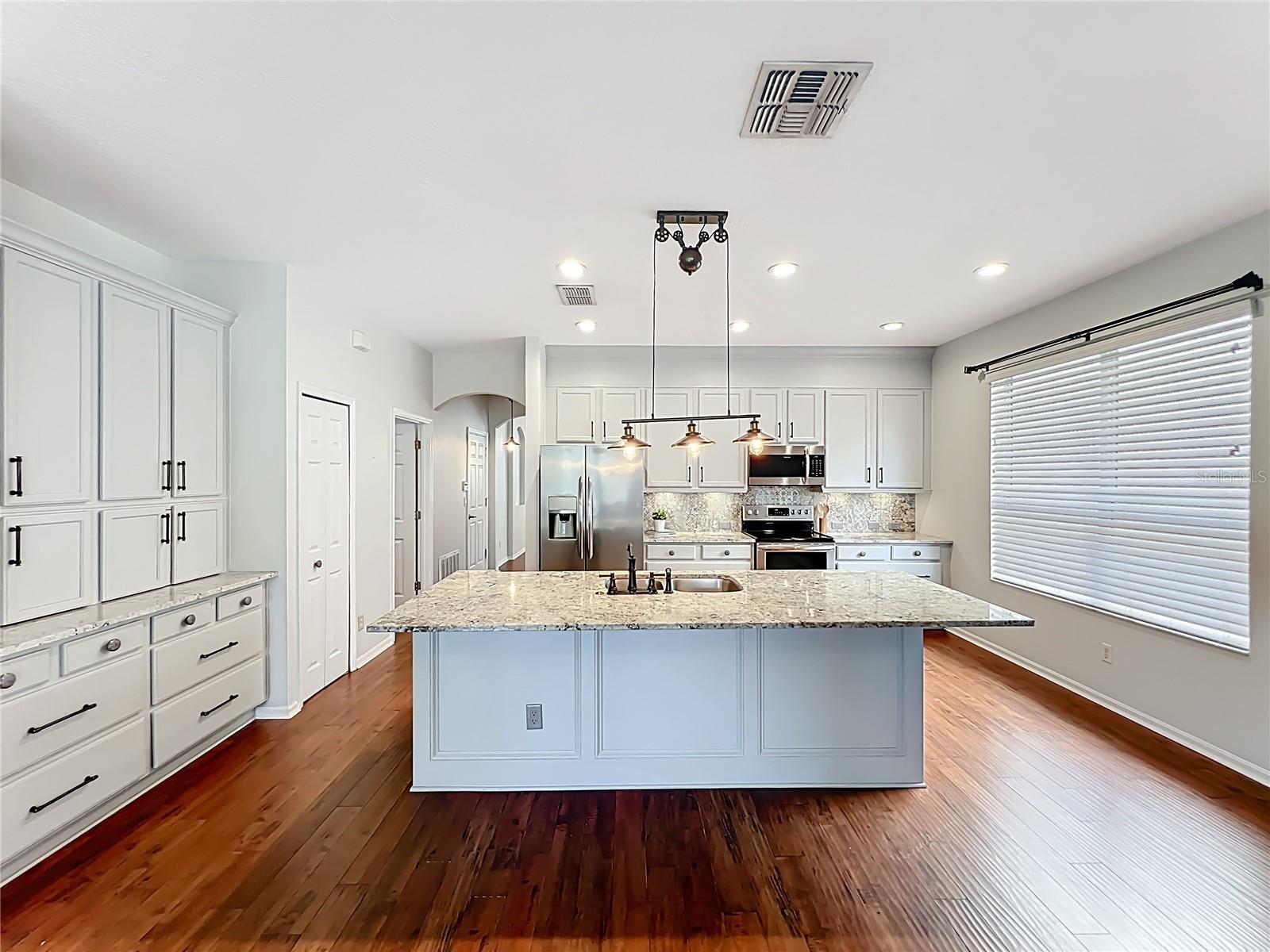 Image 18 of 82 For 4420 Cleary Way