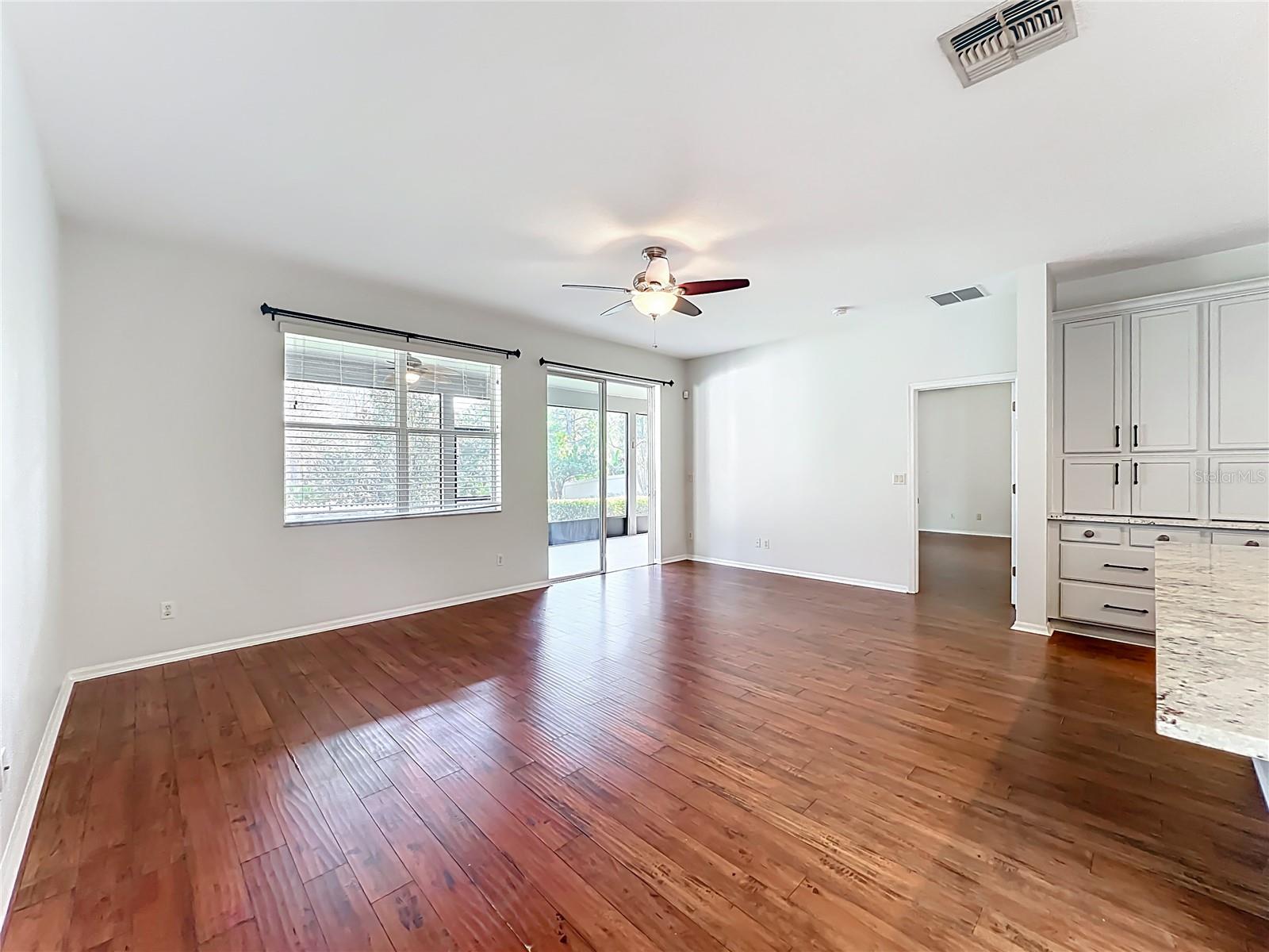 Image 21 of 82 For 4420 Cleary Way