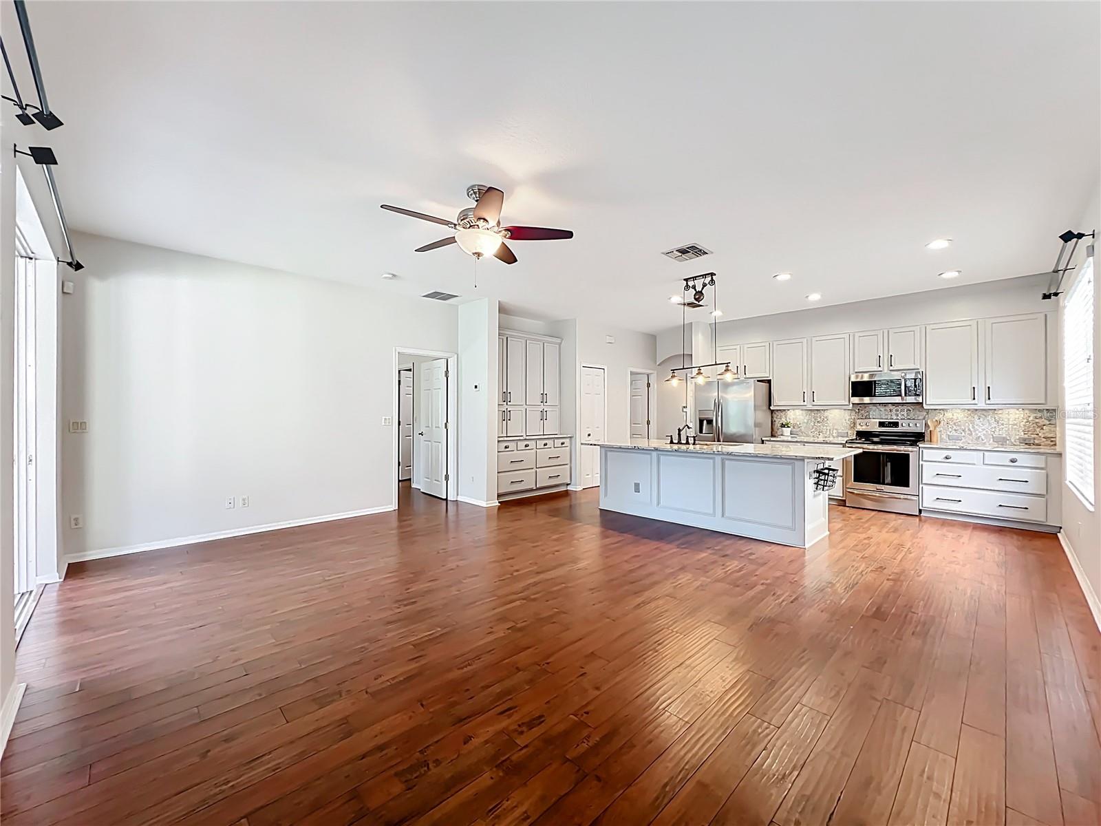 Image 22 of 82 For 4420 Cleary Way