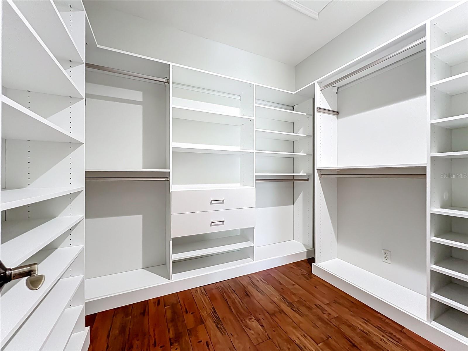 Image 30 of 82 For 4420 Cleary Way