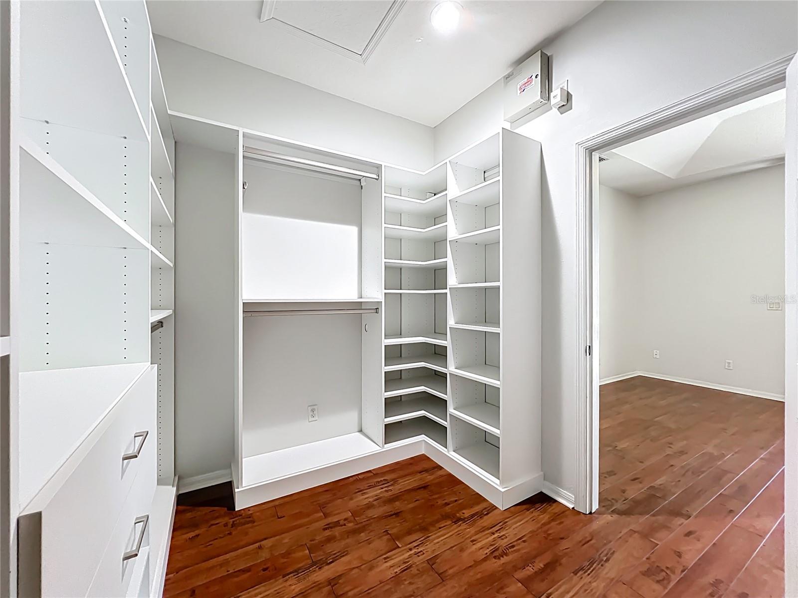 Image 31 of 82 For 4420 Cleary Way