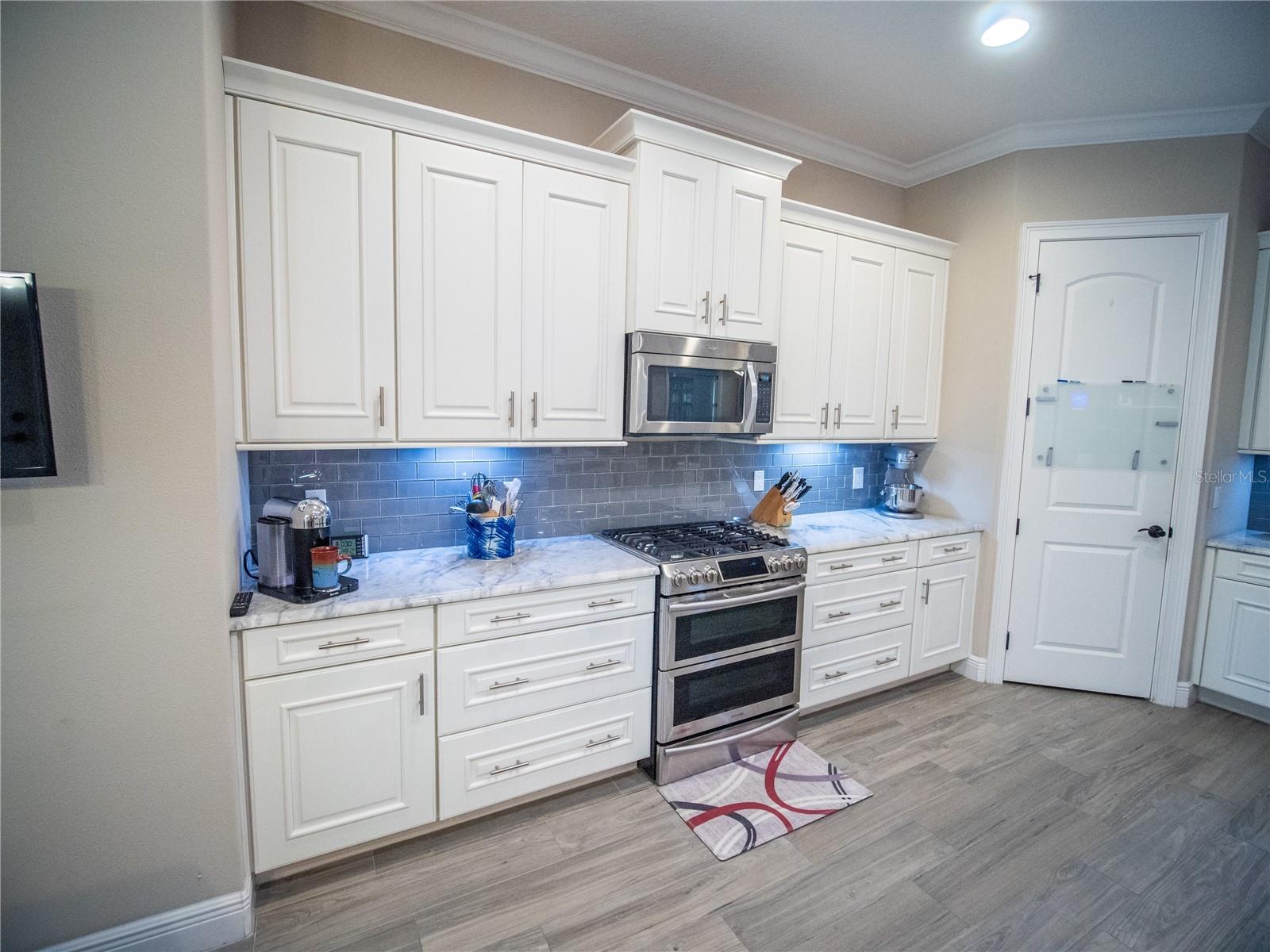 Image 11 of 41 For 1010 Marion Oaks Court