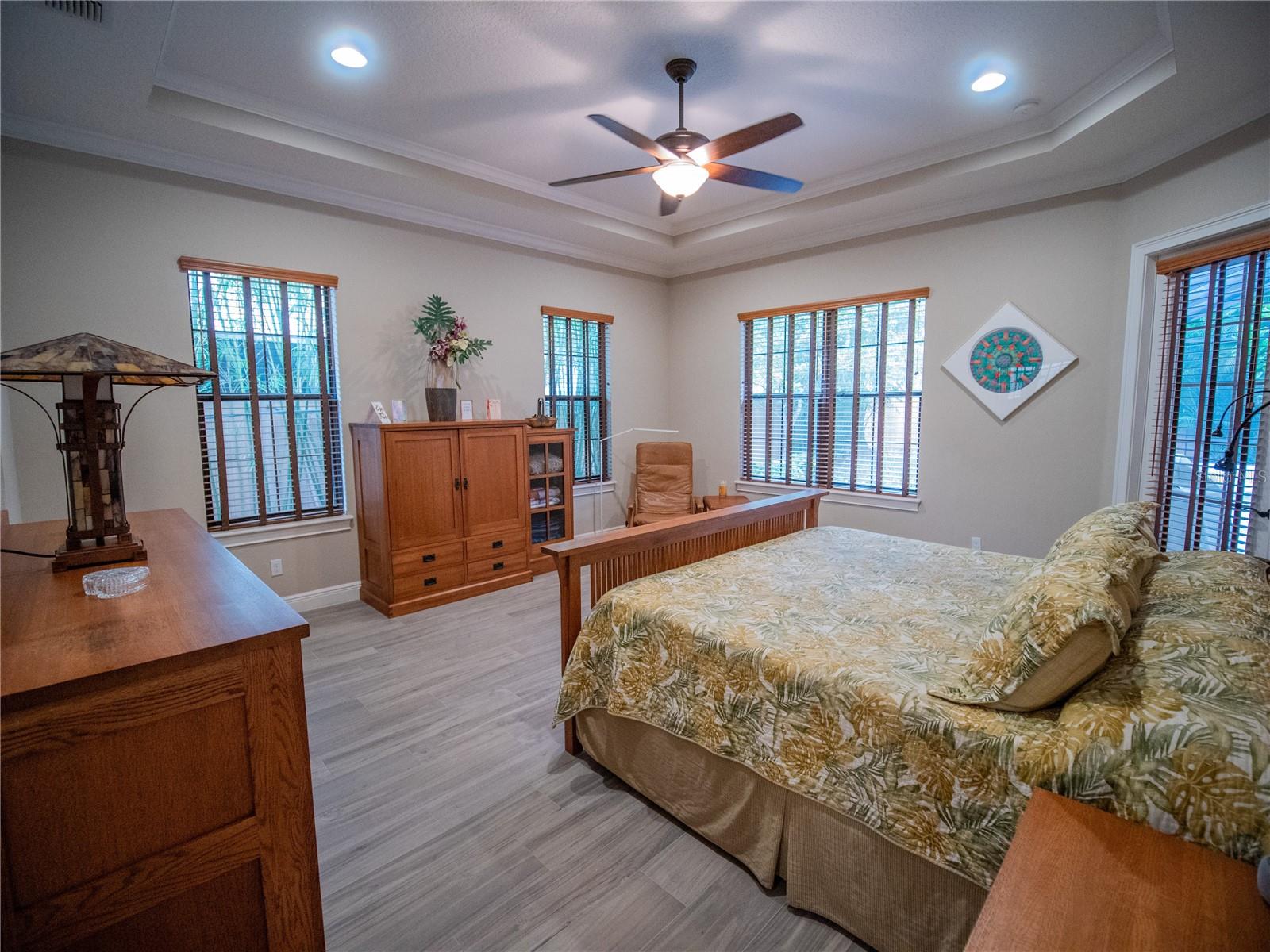 Image 17 of 41 For 1010 Marion Oaks Court