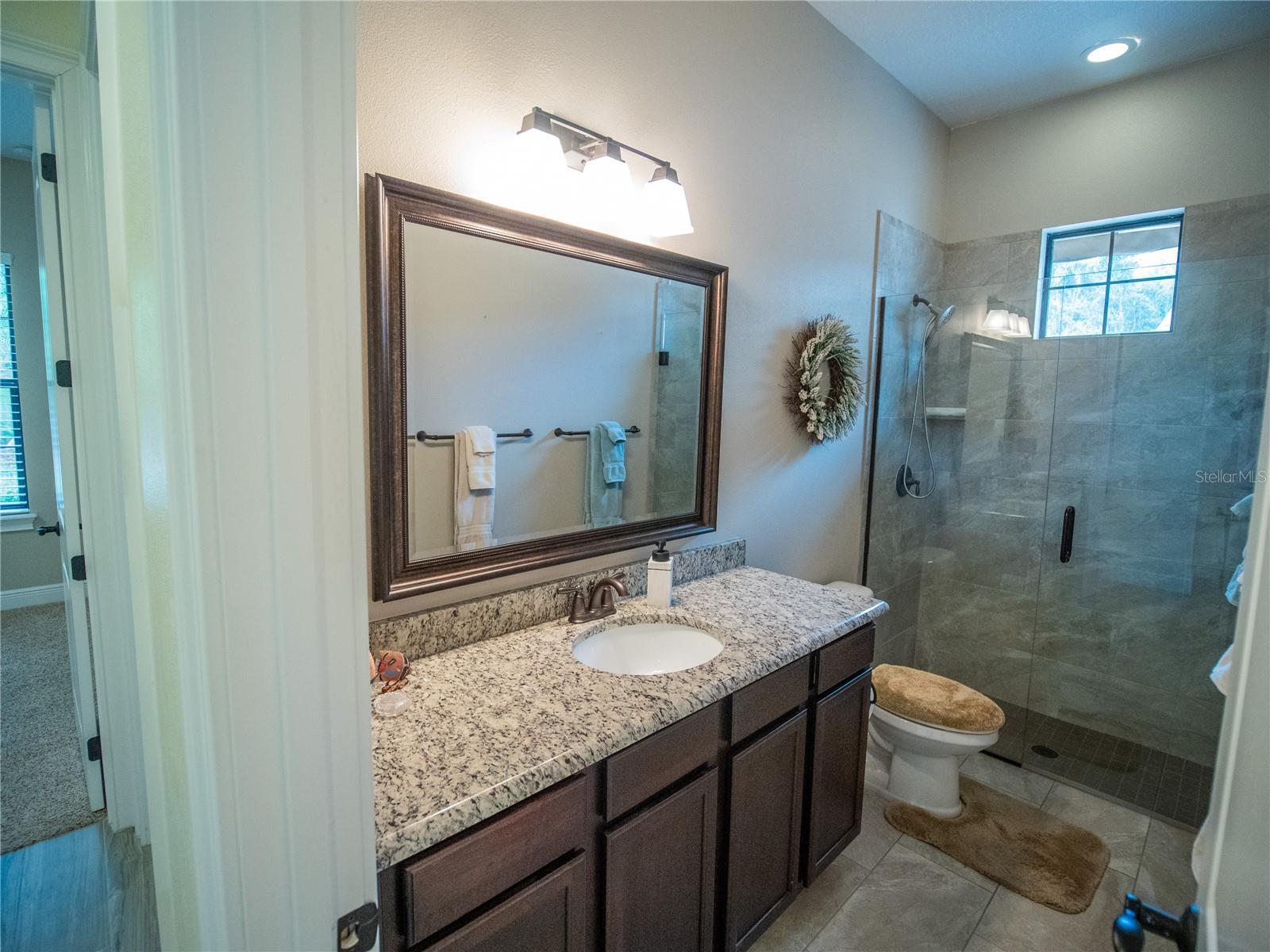 Image 31 of 41 For 1010 Marion Oaks Court