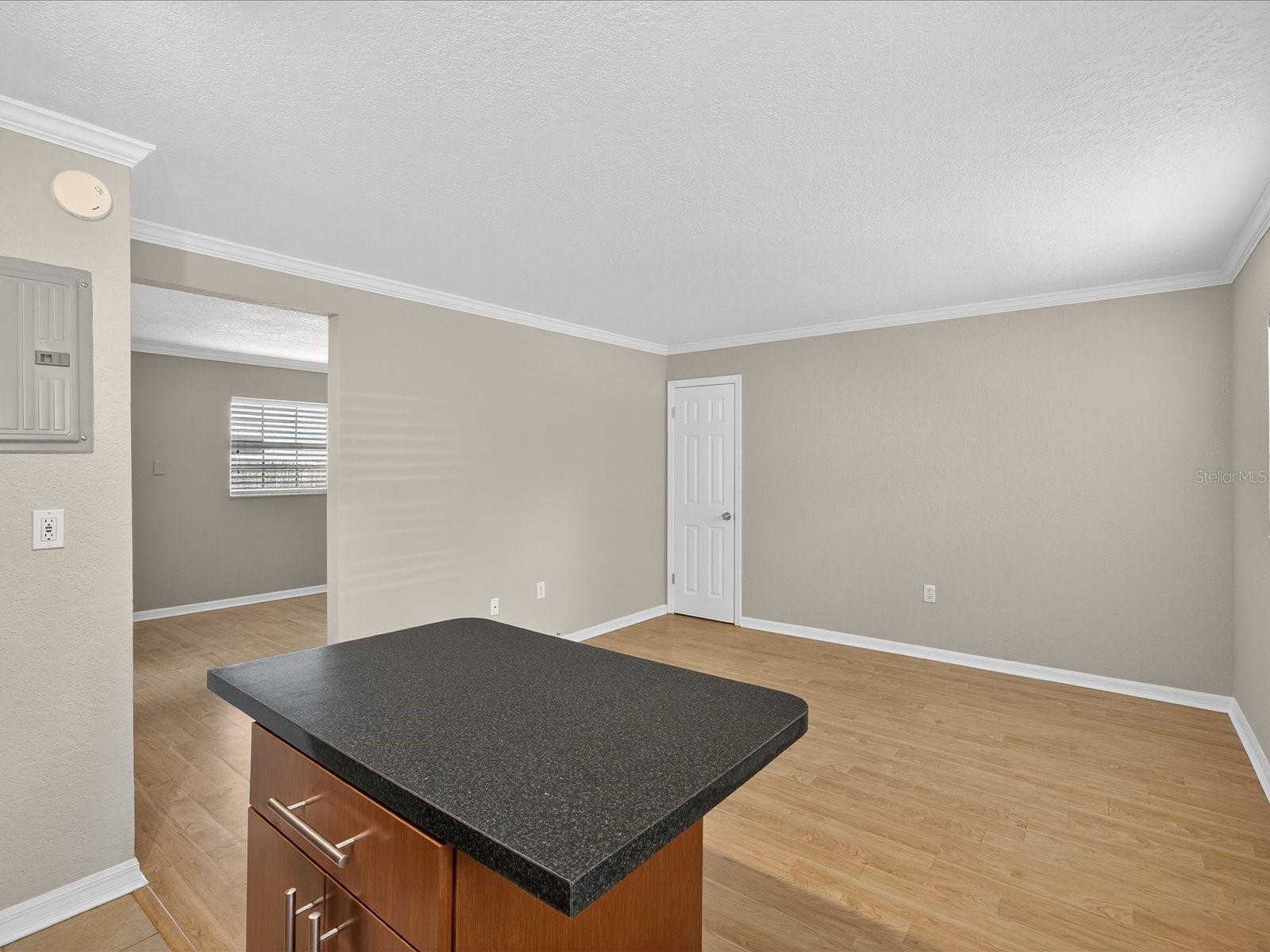 Image 9 of 25 For 2507 Central Boulevard 21