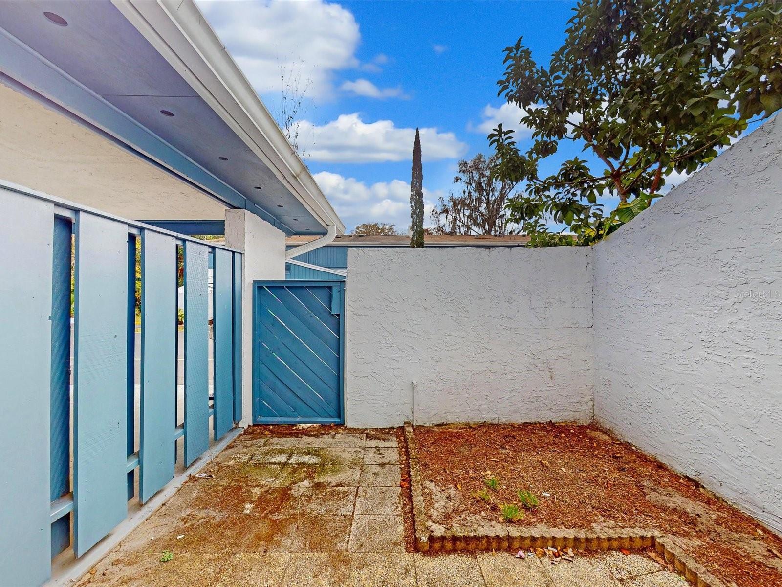 Image 10 of 31 For 156 Lago Vista Boulevard