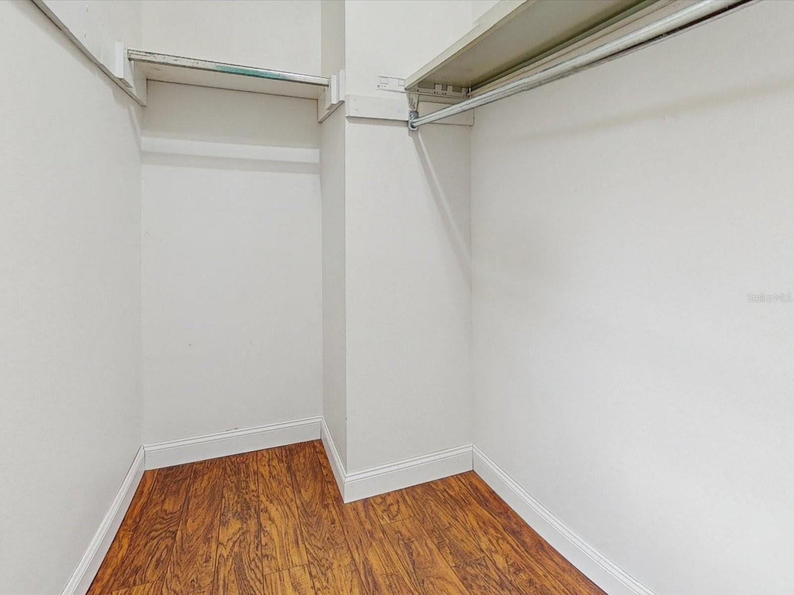 Image 16 of 31 For 156 Lago Vista Boulevard