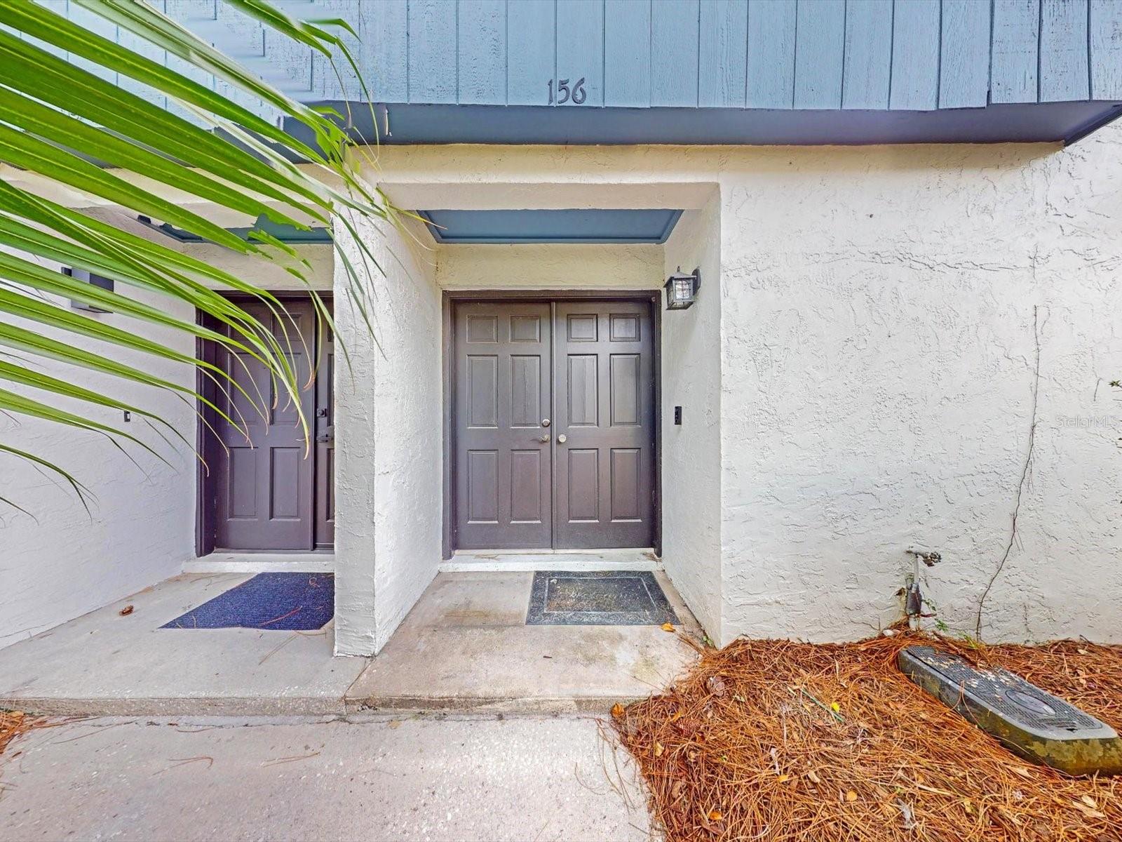 Image 4 of 31 For 156 Lago Vista Boulevard