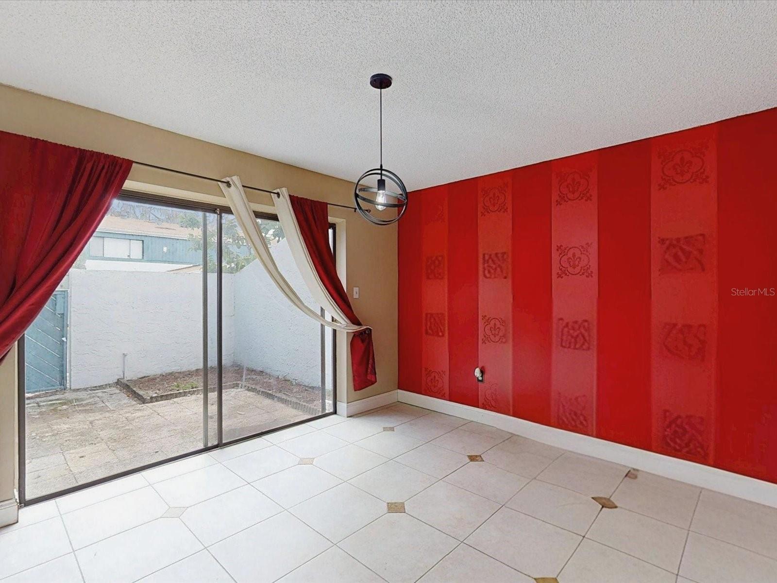 Image 9 of 31 For 156 Lago Vista Boulevard