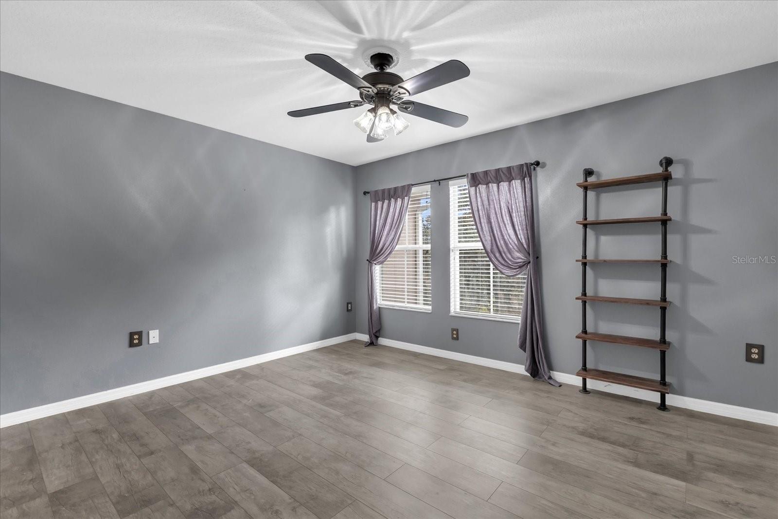 Image 17 of 26 For 14287 Avenue Of The Groves