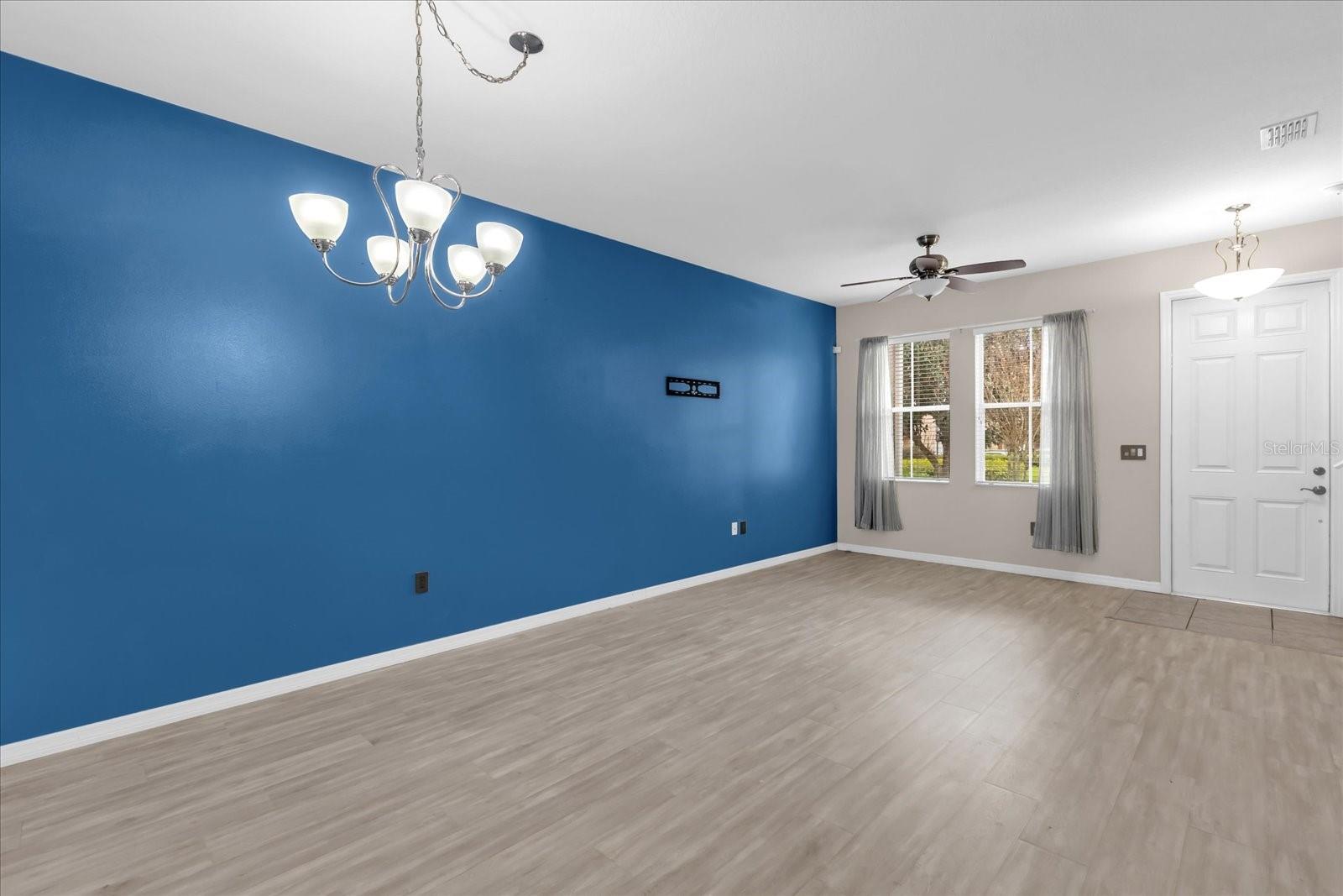 Image 8 of 26 For 14287 Avenue Of The Groves