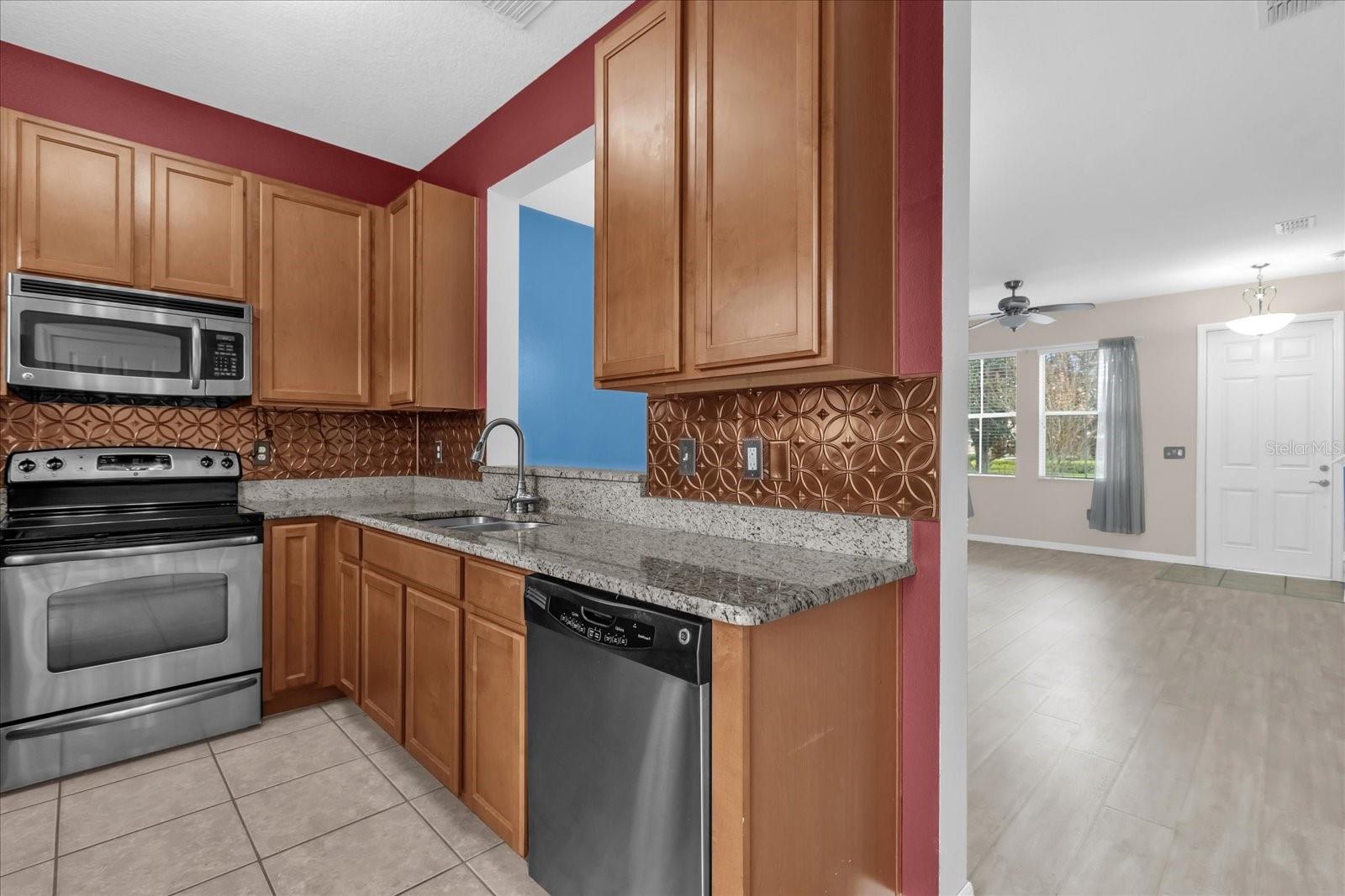 Image 9 of 26 For 14287 Avenue Of The Groves